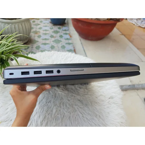 DELL PRECISION 7510 i7 6820hq Ram 16GB NVME 256gb VGA M1000m Full HD IPS DELL PRECISION 7510 i7 6820hq Ram 16GB NVME 256gb VGA M1000m Full HD IPS