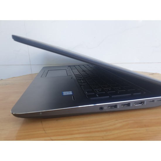 HP ZBook 15 G3   E3-1545M - 16GB-512GB-FHD-TOUCH-VGA M2000M