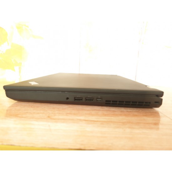 Lenovo Thinkpad P50 i7-6700HQ-16GB-256GB- Màn 15.6 Full HD-VGA rời M1000M 2GB